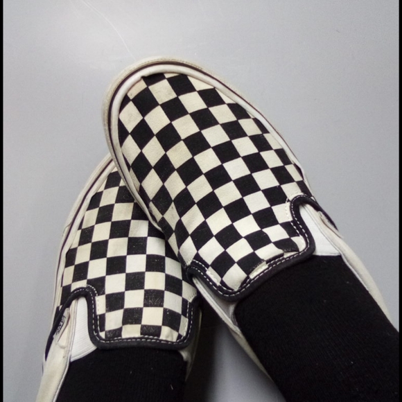 A used pair of vans - Picture 3 of 4